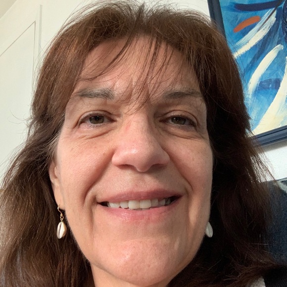 Meet your Posher, Elin - Picture 1 of 1